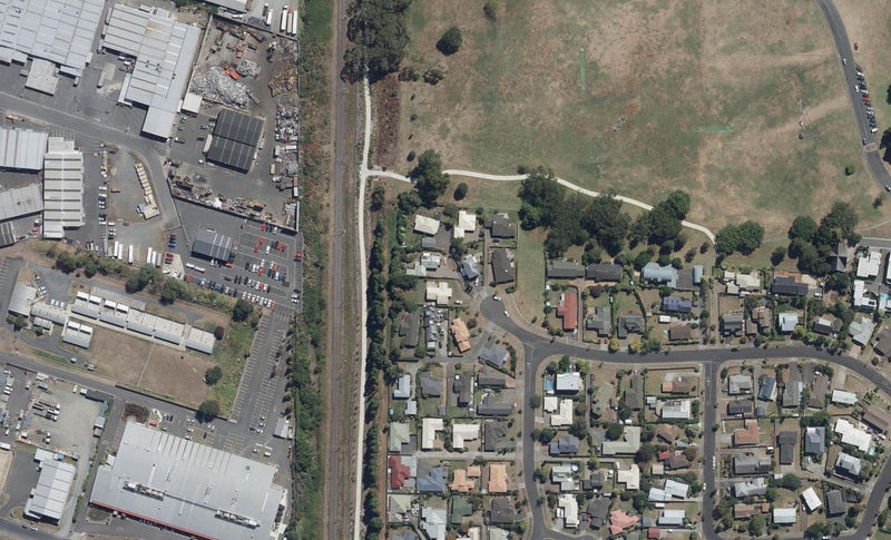 18 Rimmington Drive, Hamilton Lake, Hamilton - Carousel 1