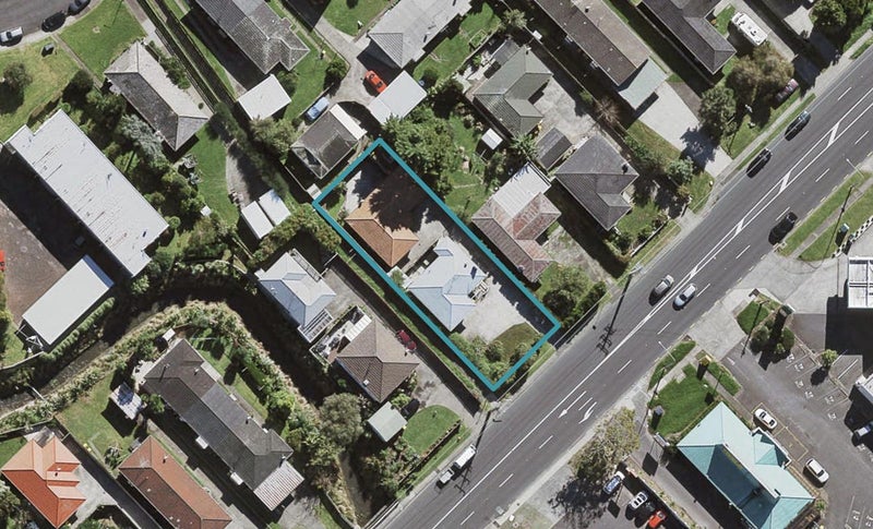 1/55 Northcote Road, Hillcrest, Auckland - Carousel 1