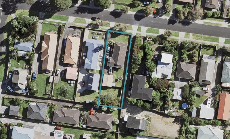 44 Waimai Avenue, Weymouth, Auckland - Carousel 1