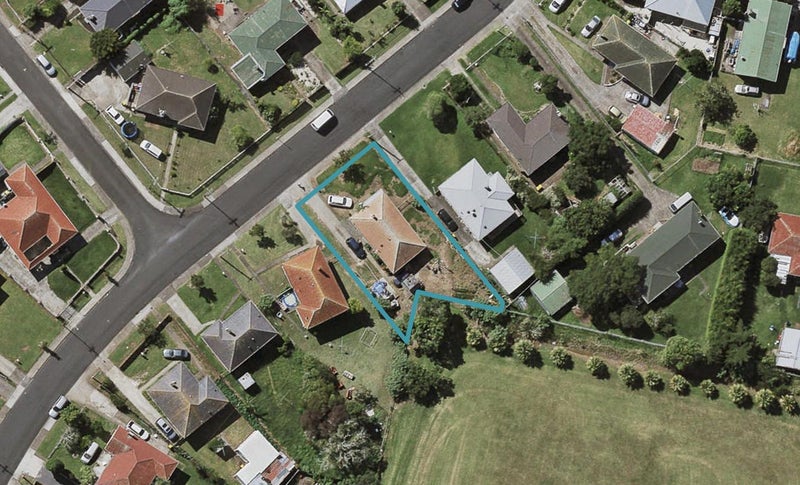 36 Blampied Road, Otara, Auckland - Carousel 1