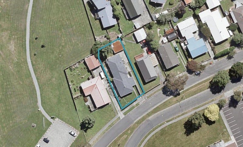 2/208 California Drive, Tōtara Park, Upper Hutt - Carousel 1