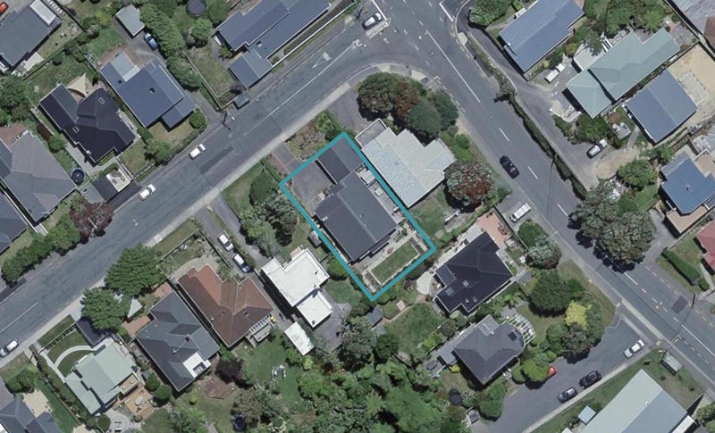 71 Ranui Crescent, Khandallah, Wellington - Carousel 1
