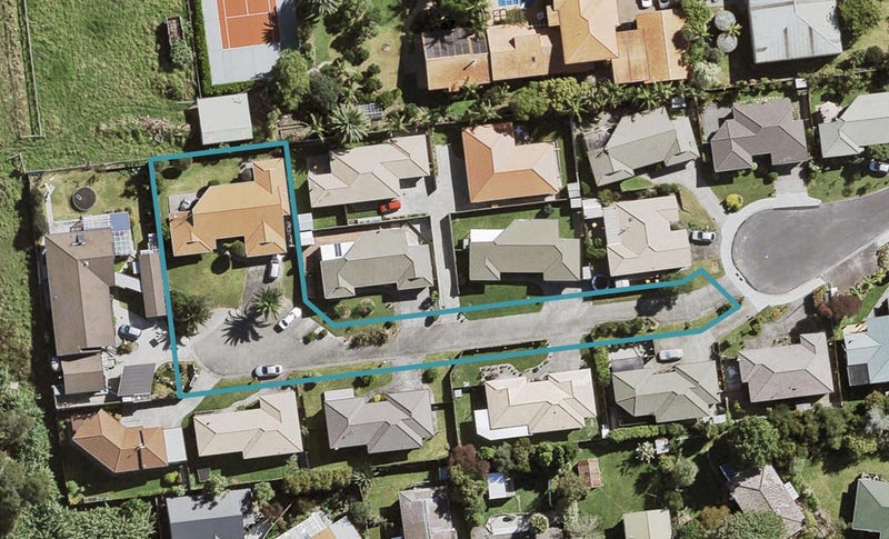 21 Jelicich Court, Henderson, Auckland - Carousel 1