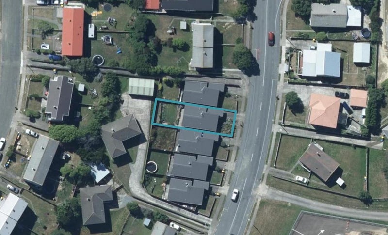 323 Warspite Avenue, Waitangirua, Porirua - Carousel 1