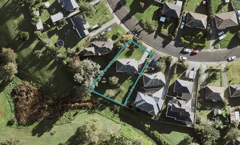 16 Kallu Crescent, Mount Roskill, Auckland - Carousel 1