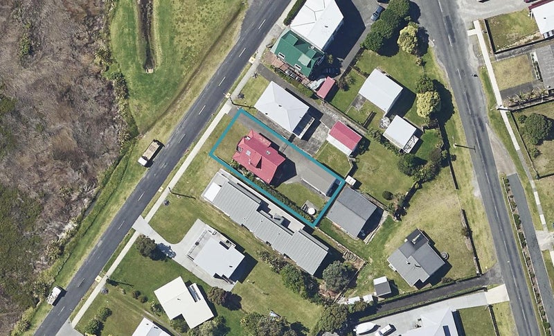 9 Pio Road, Bowentown, Waihi Beach - Carousel 1