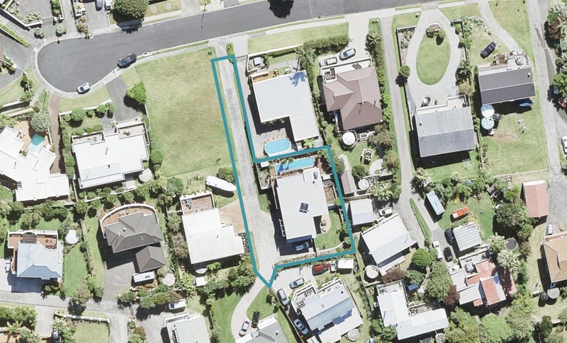 11A Pacific Parade, Army Bay, Whangaparaoa - Carousel 1