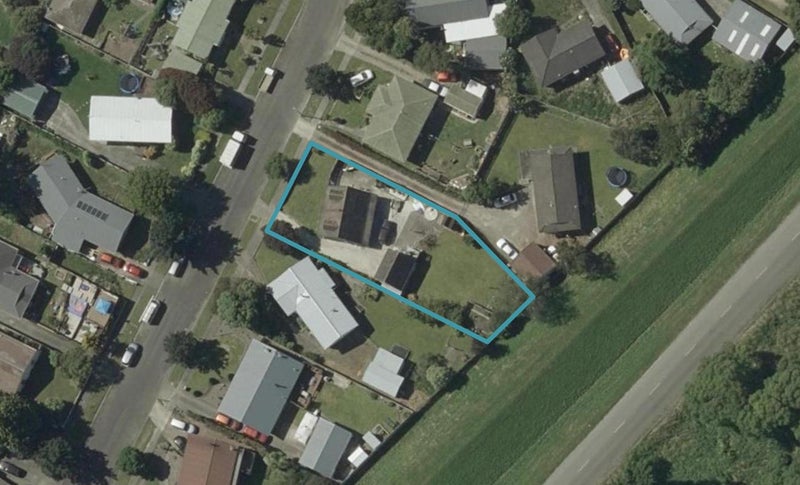 35 Escort Grove, Awapuni, Palmerston North - Carousel 1