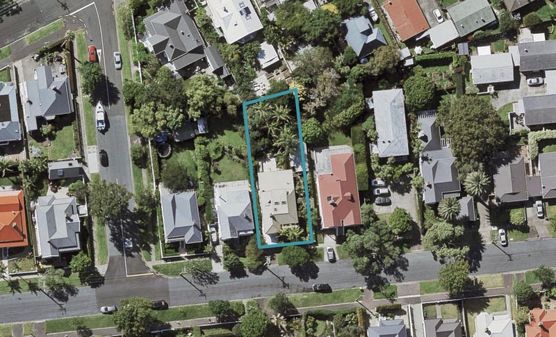 18 Ewen Alison Avenue, Devonport, Auckland - Carousel 1