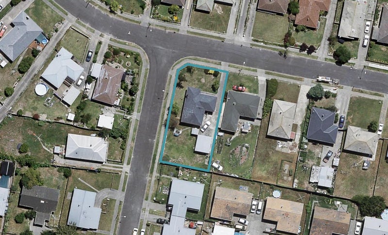 14 Curling Crescent, Onekawa, Napier - Carousel 1