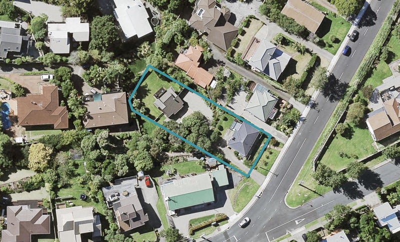 2/4 View Road, Shelly Park, Auckland - Carousel 1