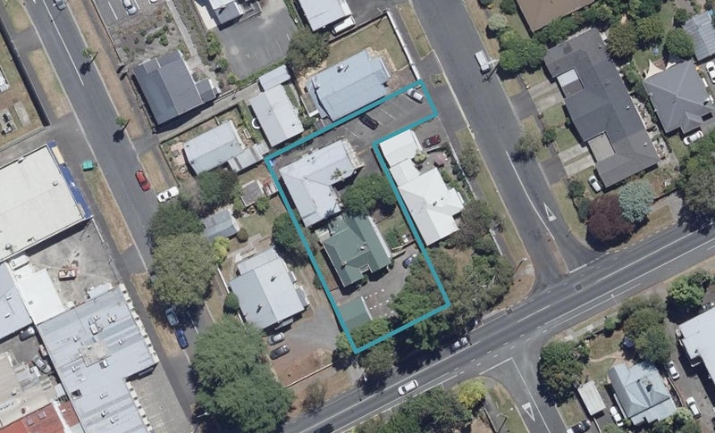 29 Te Aroha Street, Hamilton East, Hamilton - Carousel 1