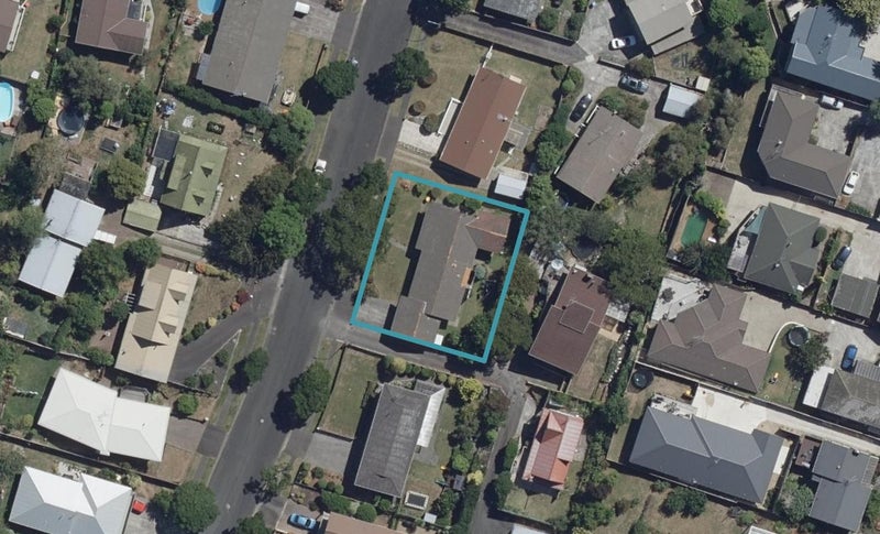 33 Hazelwood Avenue, Dinsdale, Hamilton - Carousel 1