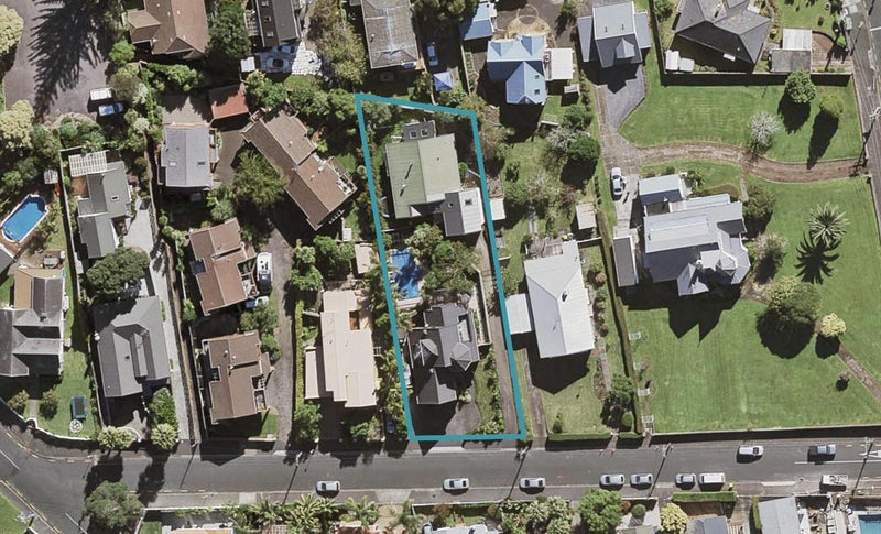 7B FAULKNER RD, Northcote Point, Auckland - Carousel 1