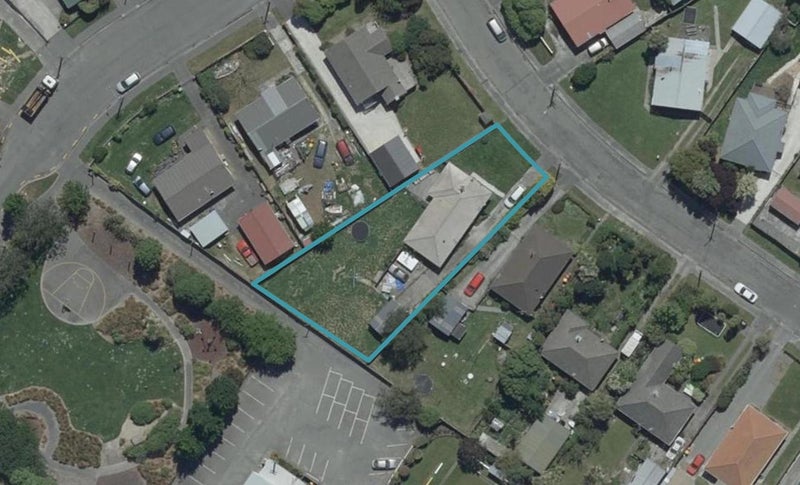 4 Boyne Avenue, Northcote, Christchurch - Carousel 1