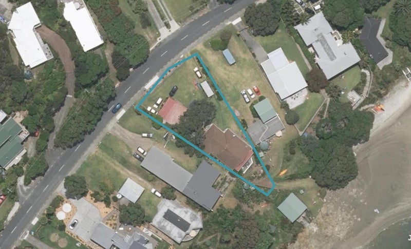 62 Wintle Street, Mangawhai Heads, Mangawhai - Carousel 1