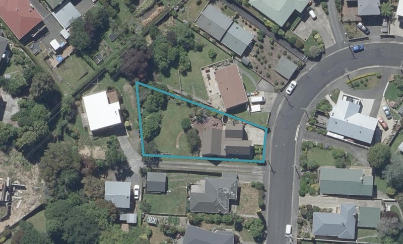 38 Centennial Avenue, Helensburgh, Dunedin - Carousel 1