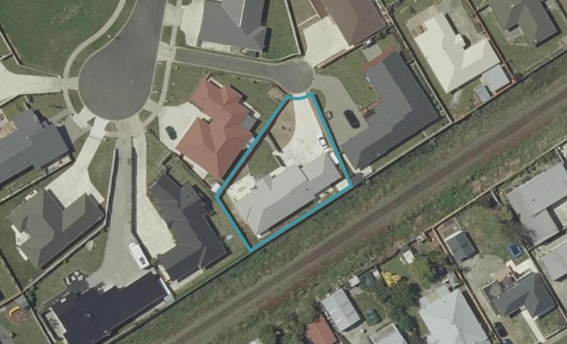 53 Liberty Grove, Kelvin Grove, Palmerston North - Carousel 1