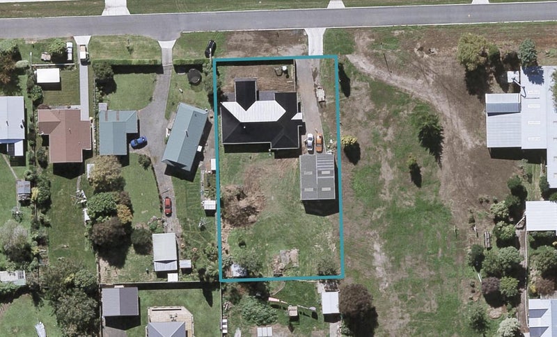 20 Smith Street, Lepperton, New Plymouth - Carousel 1