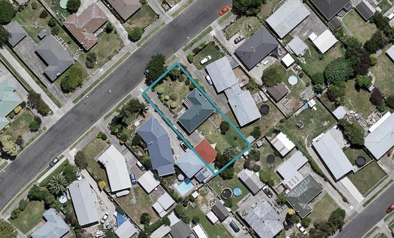 37 Clarence Cox Crescent, Pirimai, Napier - Carousel 1
