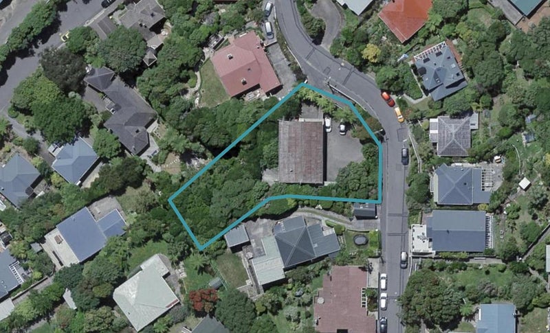 2/6 Imlay Crescent, Ngaio, Wellington - Carousel 1