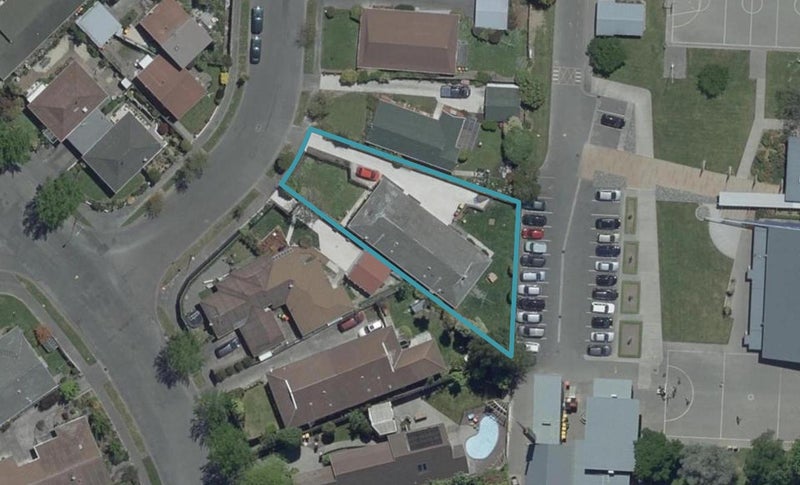2/4 Omega Place, Casebrook, Christchurch - Carousel 1
