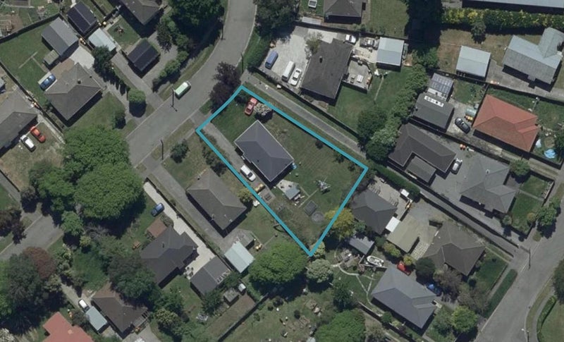 14 Attlee Crescent, Bryndwr, Christchurch - Carousel 1