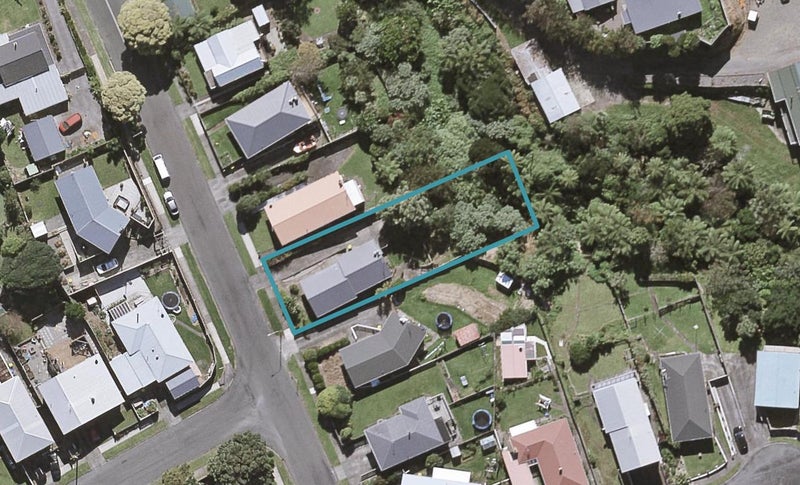 56 Rosendale Avenue, Spotswood, New Plymouth - Carousel 1