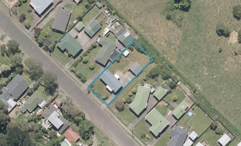19 Turoa Road, Whanganui East, Whanganui - Carousel 1