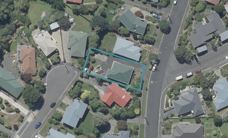 7 Jason Street, Helensburgh, Dunedin - Carousel 1