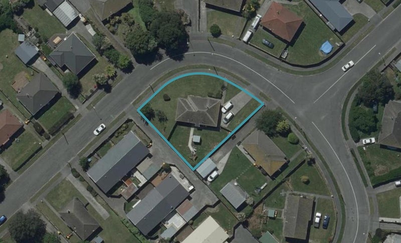 16 Dickson Crescent, Hornby, Christchurch - Carousel 1