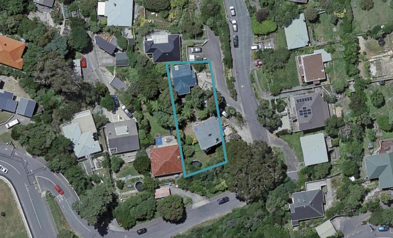 11B Totara Road, Miramar, Wellington - Carousel 1