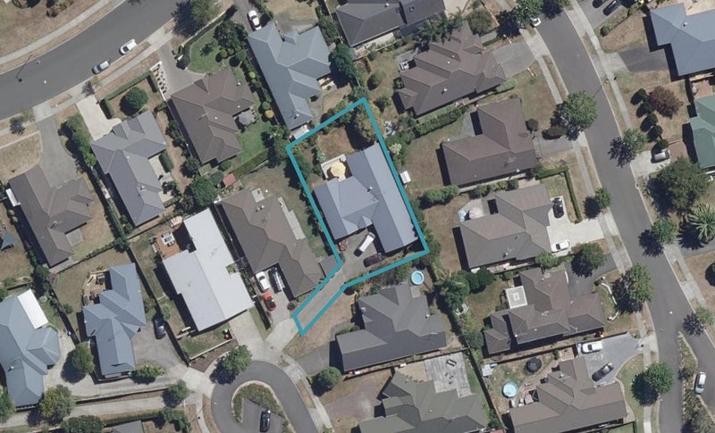 22 Parkwood Place, Huntington, Hamilton - Carousel 1