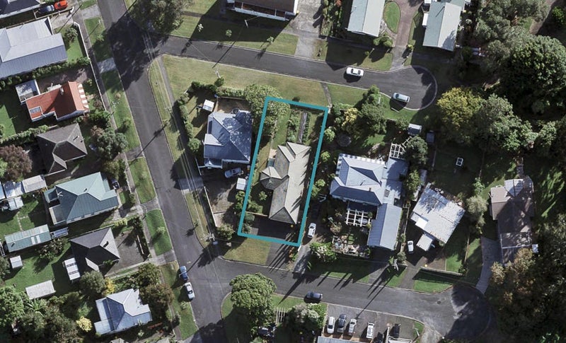 2A McLeod Street, Helensville, Helensville - Carousel 1