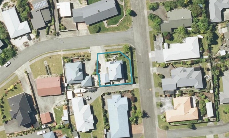 26 Ranui Street, Waikawa, Picton - Carousel 1