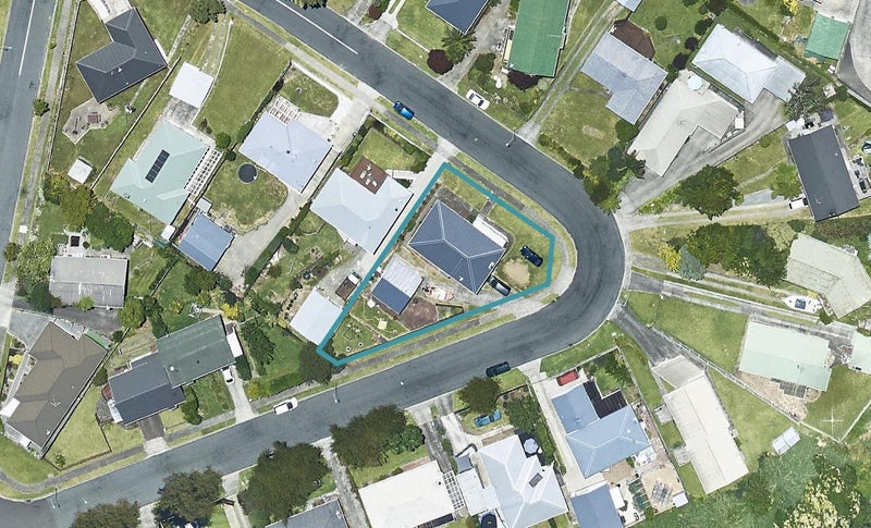 2 Argyll Road, Greerton, Tauranga - Carousel 1