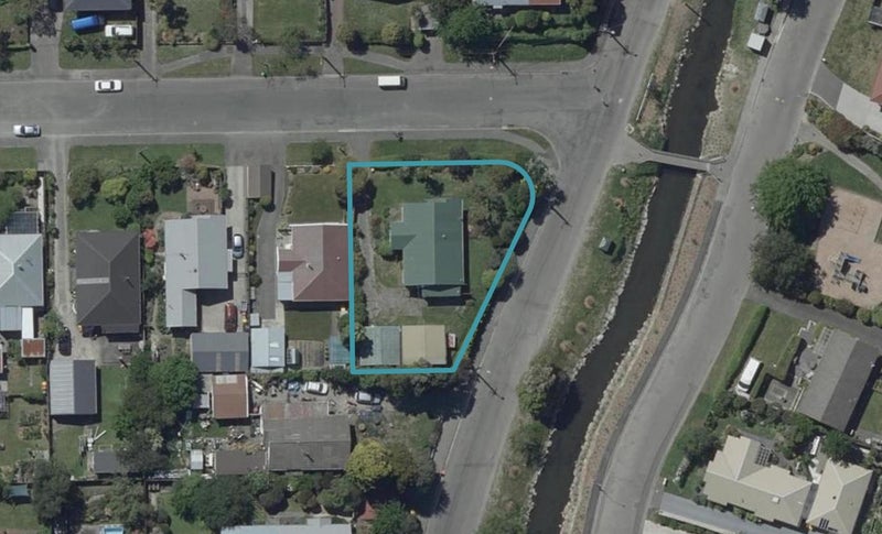 118 Malcolm Avenue, Beckenham, Christchurch - Carousel 1