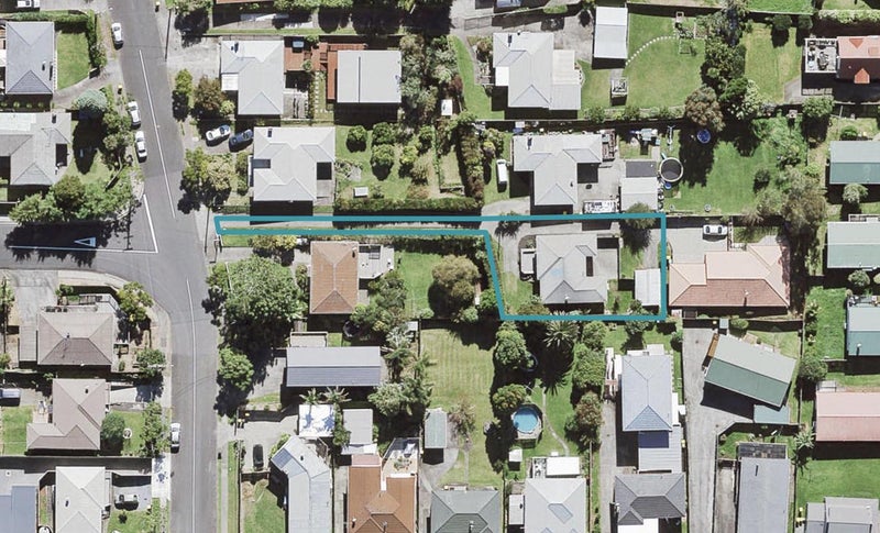 15 Blease Street, New Lynn, Auckland - Carousel 1