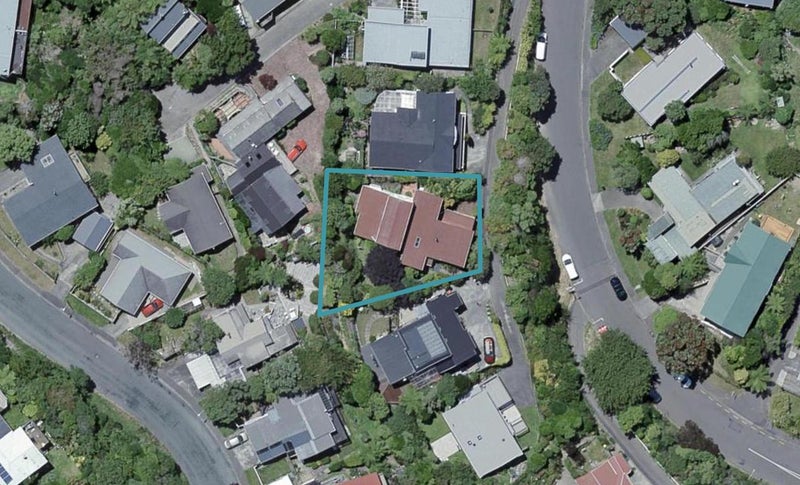 70 Winston Street, Crofton Downs, Wellington - Carousel 1
