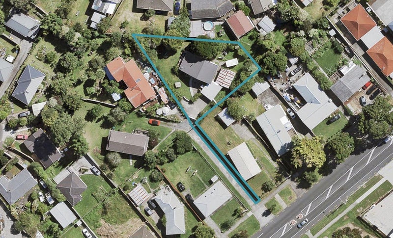 131 Henderson Valley Road, Henderson, Auckland - Carousel 1