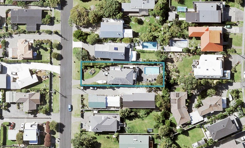 19 Rothesay Bay Road, Rothesay Bay, Auckland - Carousel 1