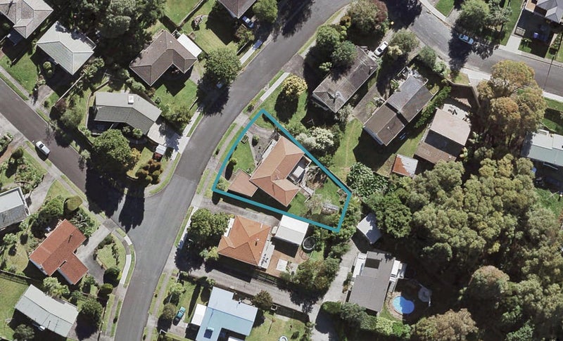 21 Betsland Crescent, Hillcrest, Auckland - Carousel 1