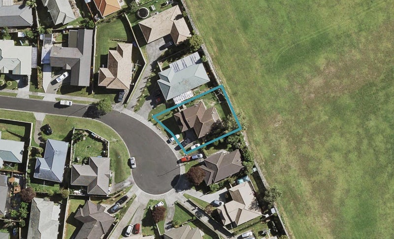 12 Bohola Rise, Weymouth, Auckland - Carousel 1