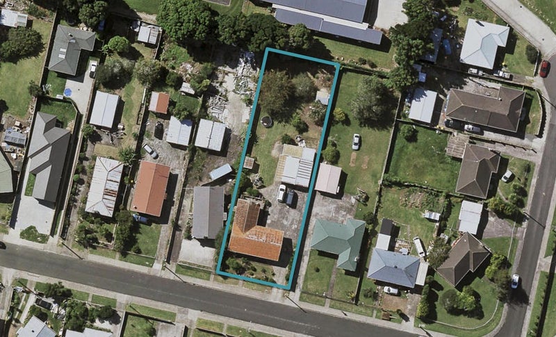 32 Franklyne Road, Otara, Auckland - Carousel 1