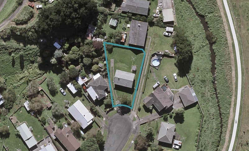 13 Botany Place, Blagdon, New Plymouth - Carousel 1