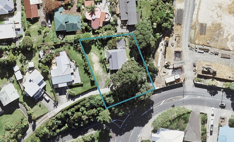 17 Bayview Road, Browns Bay, Auckland - Carousel 1