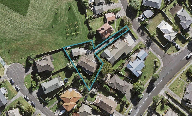 6 Wren Place, Unsworth Heights, Auckland - Carousel 1