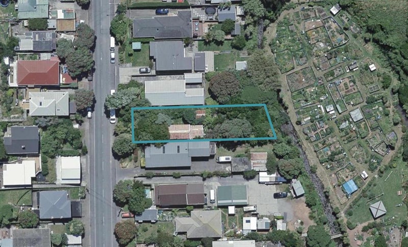 76 Happy Valley Road, Owhiro Bay, Wellington - Carousel 1