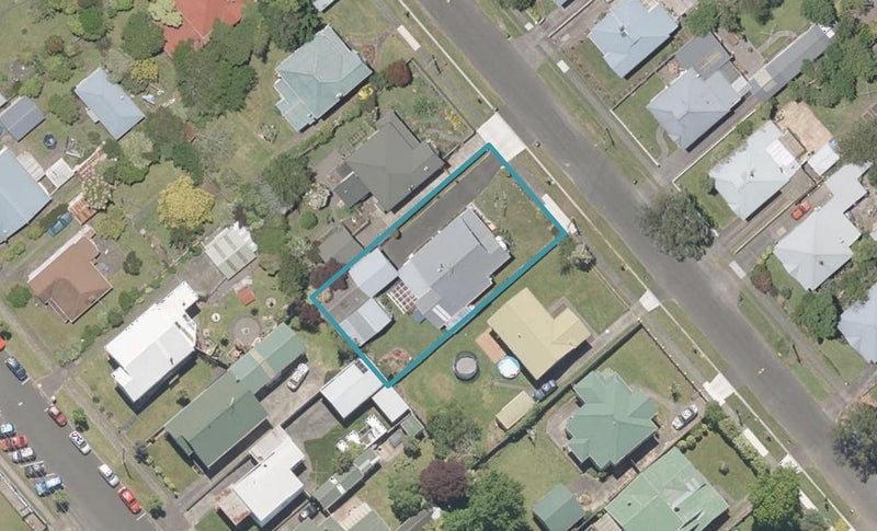 46 Young Street, Whanganui East, Whanganui - Carousel 1