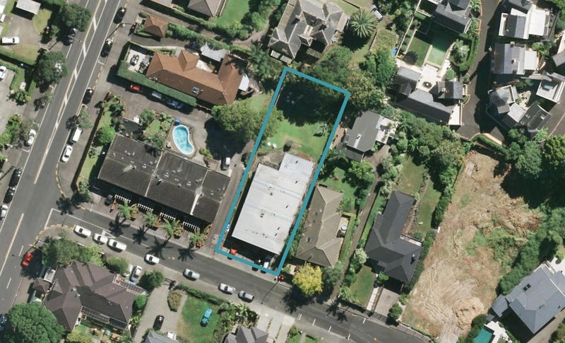 13/2 Westwood Terrace, Ponsonby, Auckland - Carousel 1